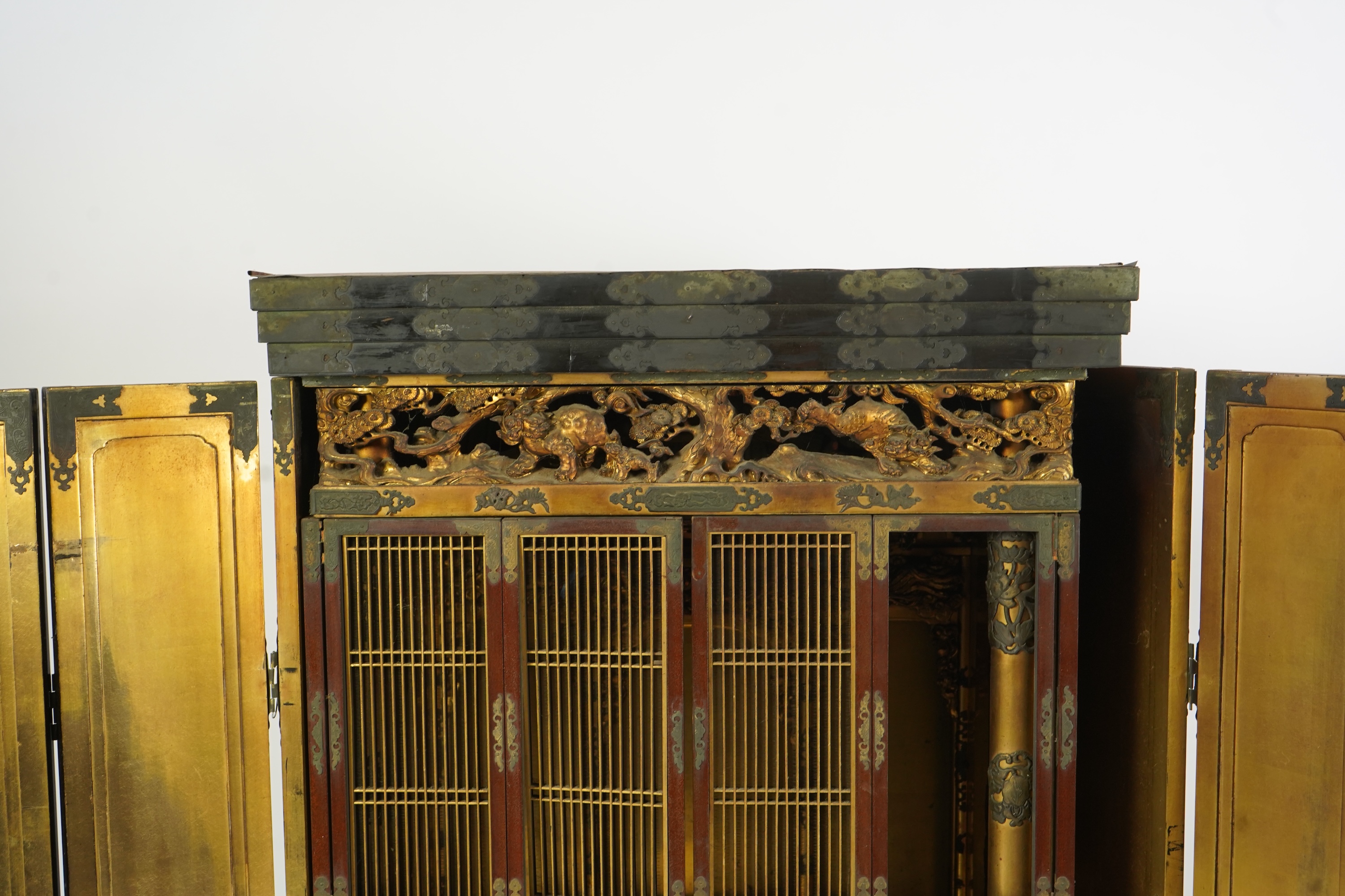 A Japanese lacquer Butsudan shrine cabinet, Meiji-Taisho period
